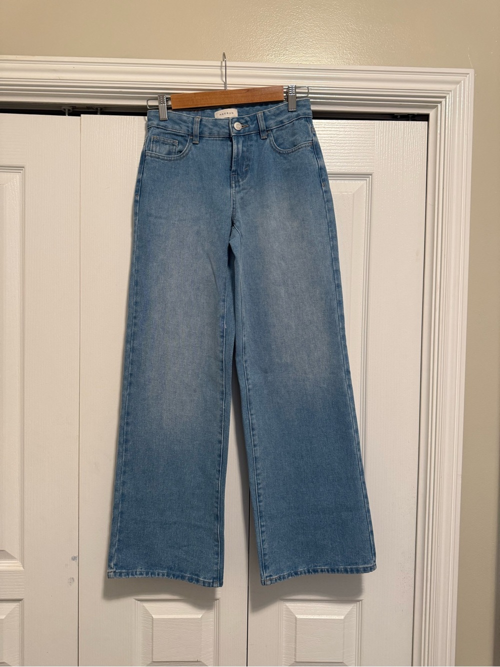 PacSun High-Rise Wide Leg Jeans in Light Denim